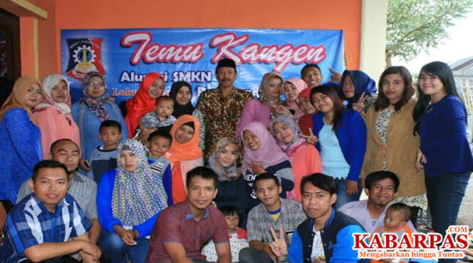 
Temu Kangen Alumni SMKN 1 Pasuruan Angkatan 2006 Berlangsung Meriah