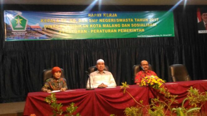 
Sosialisasikan Kebijakan, Disdik Kota Malang Gelar Raker Kepsek