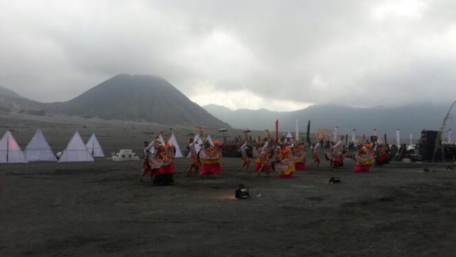 
Eksotika Bromo Resmi Dimulai Hari Ini