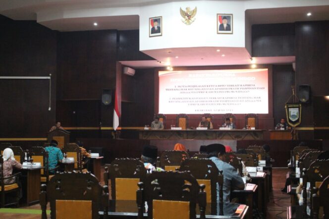 
Legislatif Sampaikan Raperda Inisiatif