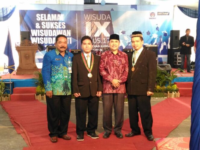 
Cerita Ikhwan, Bocah Desa yang Diterima di IPB