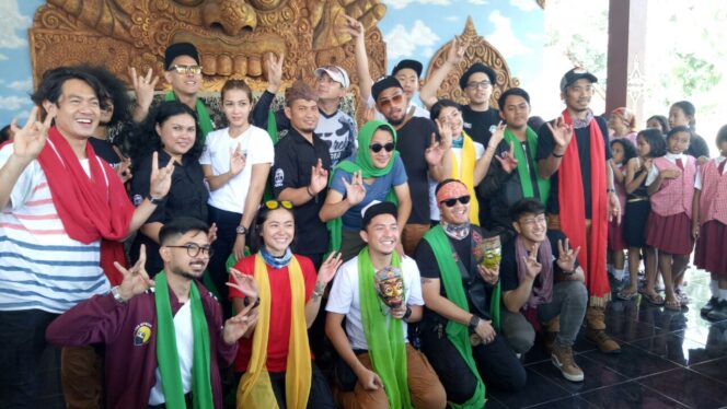 
Wow, Artis –artis Ibukota Kagum dengan Kesenian Topeng Malang