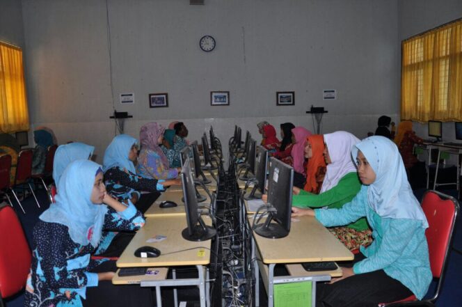 
1.725 Orang Ikuti Pre-Test PKB 2017