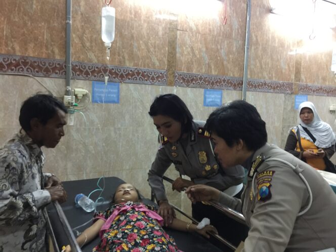 
Ini Penuturan Salah Satu Korban Sebelum Pikap Tabrak Palm dan Terguling