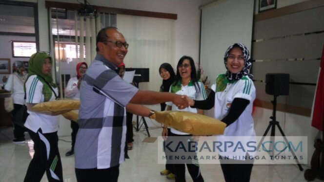 
Agustusan, UPP Kelas III Ketapang Gelar Berbagai Perlombaan