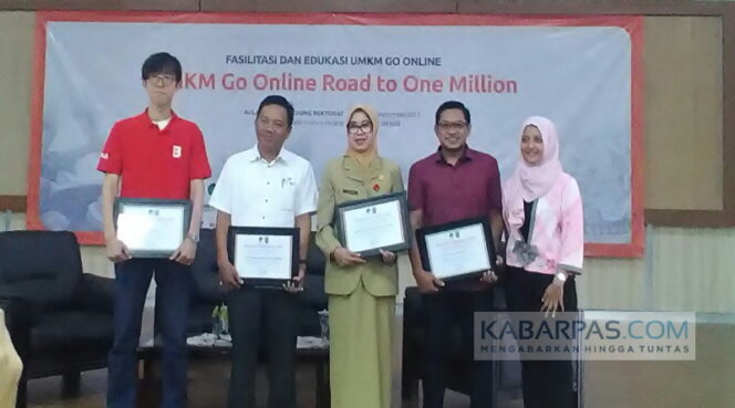 
Ikuti Perkembangan Teknologi, Gelar Kegiatan UKM Go Online