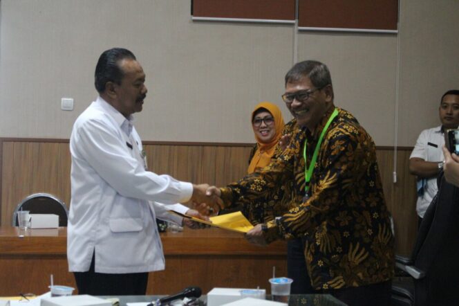
Sekda Tutup Visitasi Kepemimpinan Nasional Diklatpim II