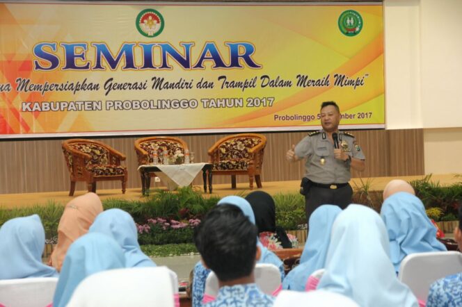
Orang Tua Harus Siapkan Generasi Mandiri dan Trampil