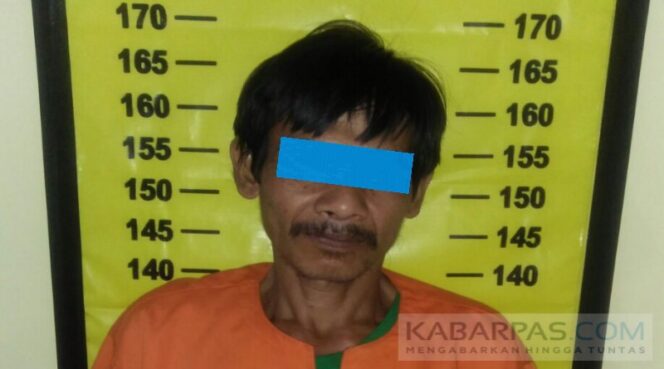 
Hanya Karena Sampah, Satpam Pabrik Ini Pukul Warga