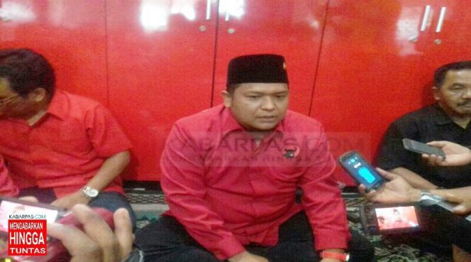 
PDIP Akhirnya Jatuhkan Dukungan ke Gus Irsyad