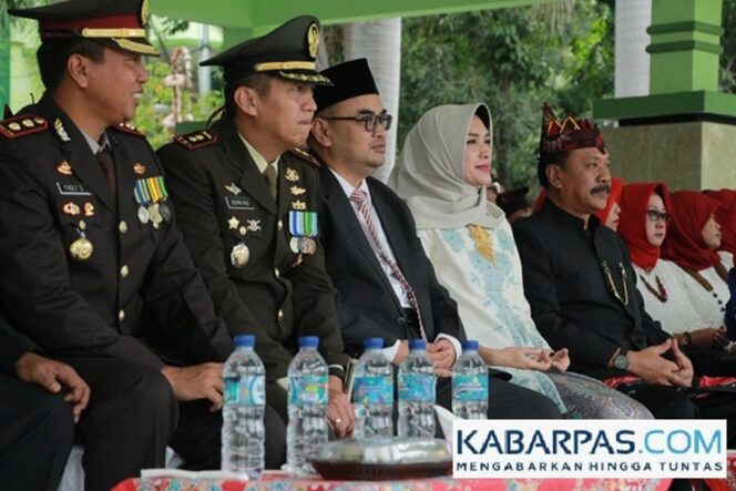 
Pemkab Probolinggo Peringati HUT ke-8 Kota Kraksaan