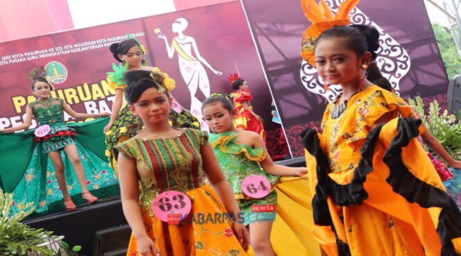 
Meriahnya Pasuruan Pesona Batik 2018