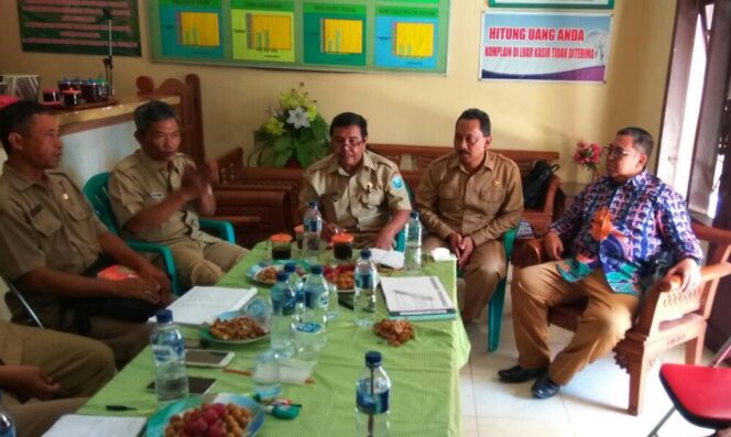 
Pemkab Probolinggo Fasilitasi Pendampingan Pemberkasan Serah Terima Pengurus KPRI Sehat