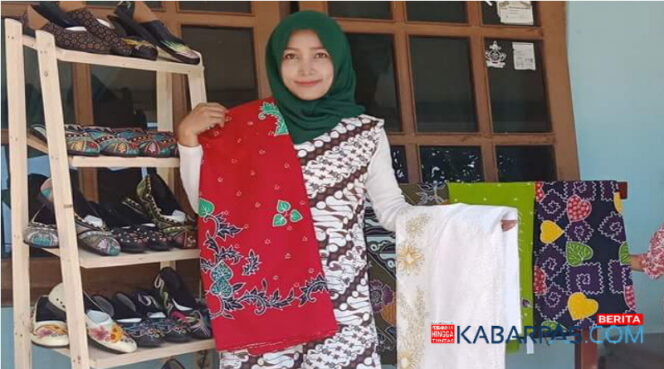 
Melihat Home Industri Batik Tulis dan Sepatu Bordir di Pasuruan yang Ramai Pesanan