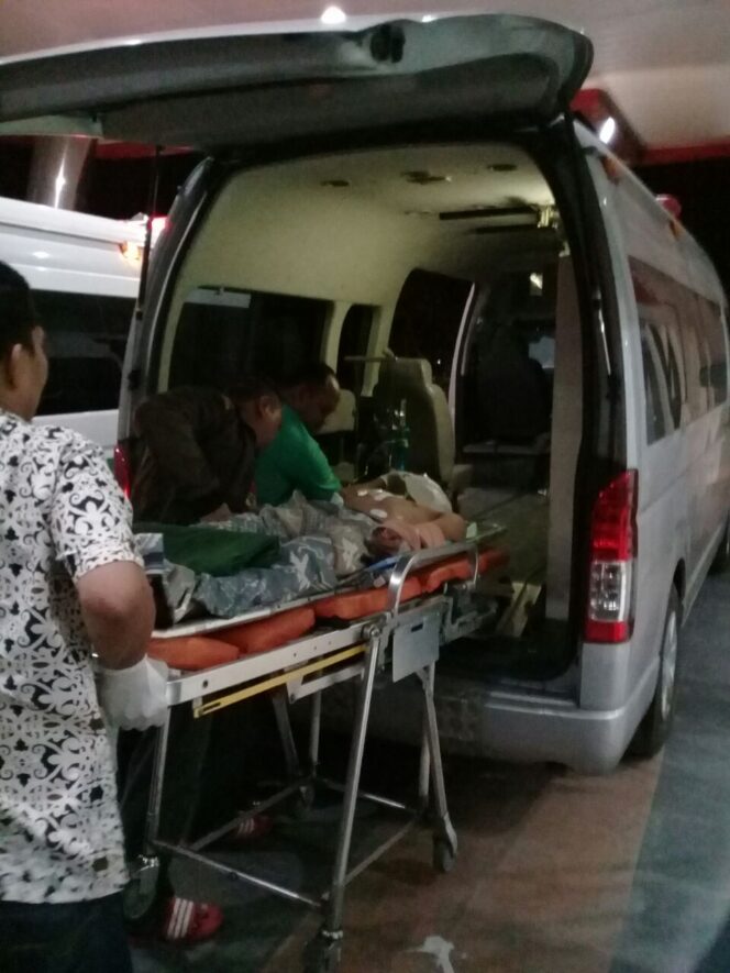 
Remaja Ini Dibacok Saat Coba Rebut Handpohone Pacarnya yang Dirampas Pelaku Jambret