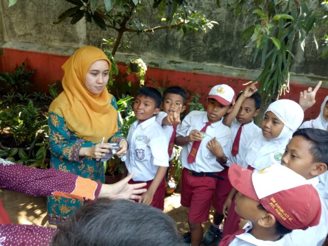 
Sekolah Binaan Aqua Pandaan Mengikuti Penilaian Sekolah Adiwiyata Tingkat Provinsi