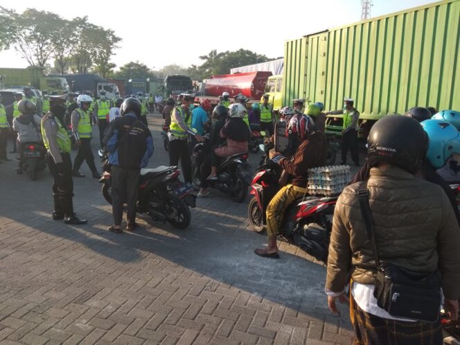 
Wow, Selama Sepekan Satlantas Polres Pasuruan Jaring 6000 Kendaraan Tanpa Surat Lengkap