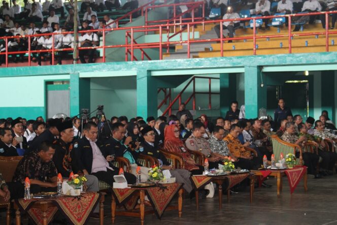 
Ratusan Pengurus Katar Kecamatan, Desa dan Kelurahan Dikukuhkan