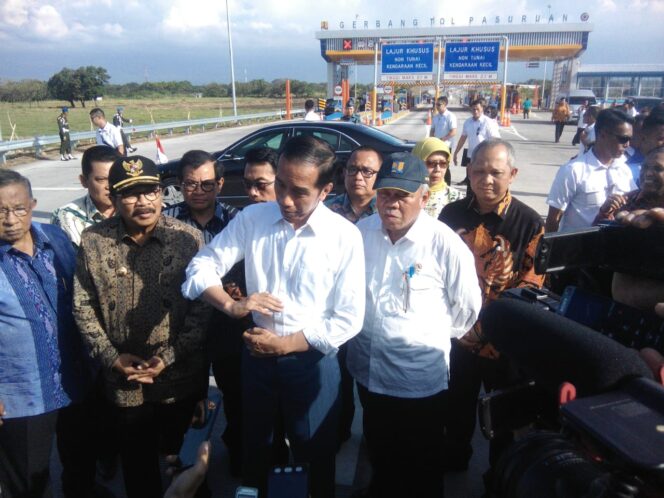 
Presiden Jokowi Resmikan Tol Gempol-Pasuruan Seksi II
