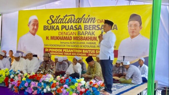 
Dihadapan Ribuan Santri Probolinggo, Misbakhun: Jangan Terpengaruh Informasi Hoax tentang Jokowi