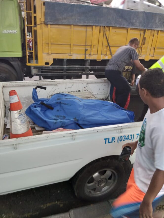 
Innalillahi, Penjaga Perlintasan Tanpa Palang Pintu Tewas Disambar Kereta di Beji