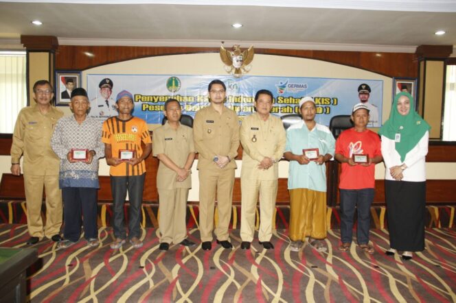 
Ribuan Warga Kota Pasuruan Terima KIS