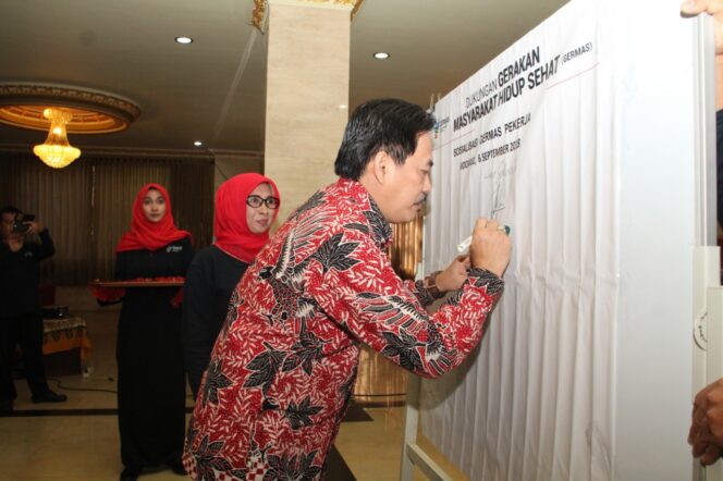 
Program Gerakan Masyarakat Hidup Sehat Sasar Pekerja Perusahaan