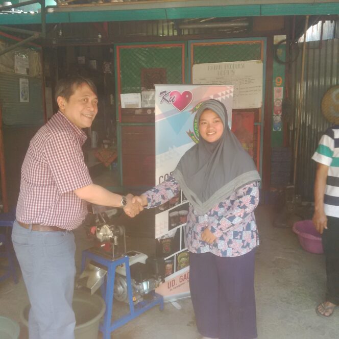 
Unesa Bekali Pengusaha Kopi di Pasuruan Cara Pasarkan Produknya Tembus Industri Modern