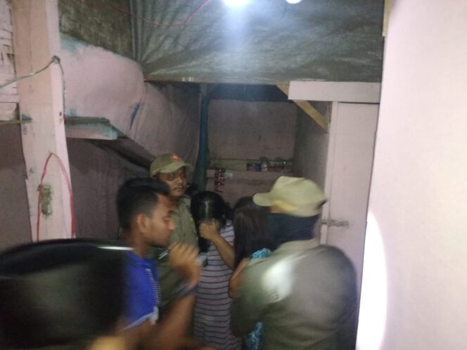
Sisir Kupu-kupu Malam di Pasuruan Timur, Satpol PP Amankan 8 Wanita