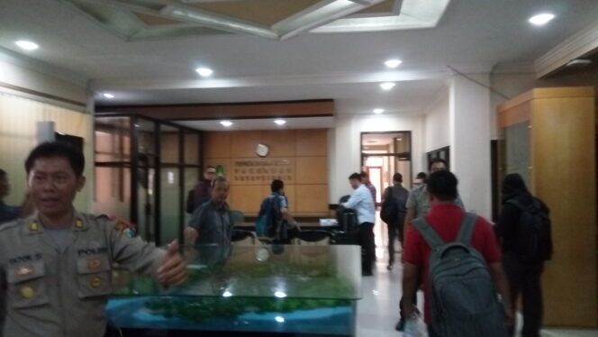
KPK Geledah Rumdin dan Kantor Walikota Pasuruan
