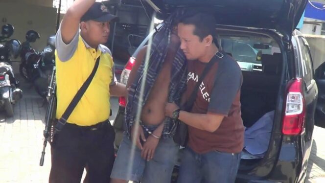 
Maling Konyol Nekat Curi Motor Polisi di Parkiran Mapolsek, Begini Akibatnya