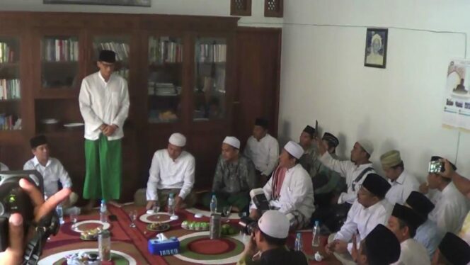 
Dihadapan Kiai dan Santri, Sandiaga Uno Berdiskusi Tentang Perekonomian Pesantren