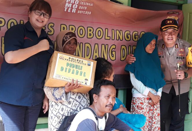 
4 Disabilitas Kondisinya Memprihatinkan, Polres Probolinggo Beri Uluran Tangan