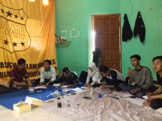 
Kabarpas dan PMII Salahuddin Bersinergi Adakan Sekolah Jurnalistik