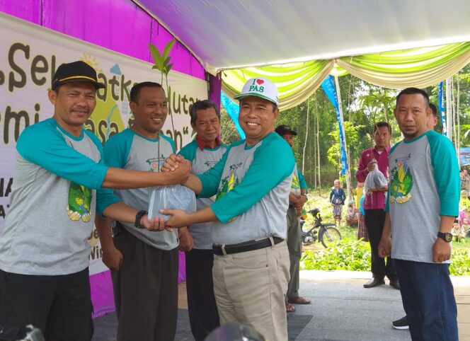 
Selamatkan Hutan dan Mata Air, PWI Pasuruan Lakukan Konservasi Lingkungan