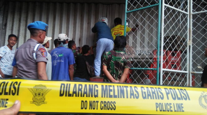 
Ada Bau Busuk Muncul di Ruko Ini, Usai Diselidiki Ternyata Baunya dari Sini…