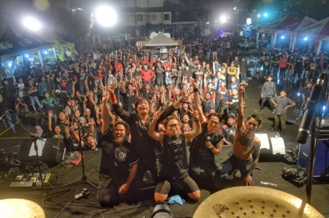
2000 Bikers Ikuti Satu Dekade Surabaya Beat Club
