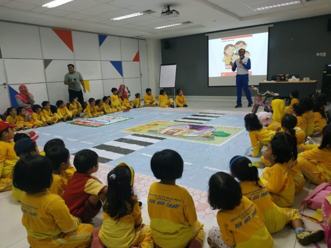 
MPM Edukasi 50 Siswa TK dengan Taman Lalu Lintas