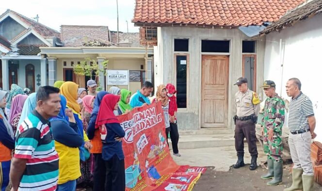 
Ini yang Dilakukan Warga Probolinggo untuk Cegah DBD