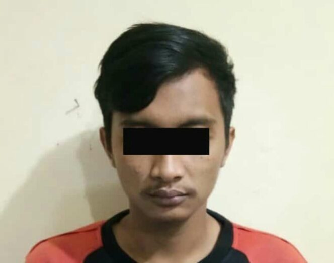 
Pemuda Pengedar Sabu Ini Dibekuk Saat Terlelap Tidur 