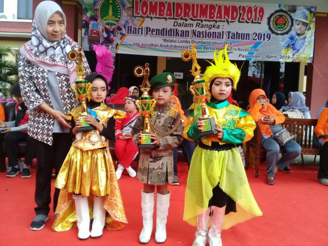 
Yayasan Raudhatul Mustariyah Juara 1 Drumband Se-Kota Pasuruan