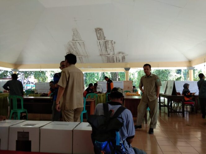 
Kisruh Formulir C1, Ini Penjelasan Ketua Bawaslu Kabupaten Pasuruan 