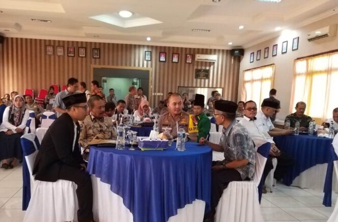 
Polres Probolinggo Silaturahim Bersama Komponen Masyarakat