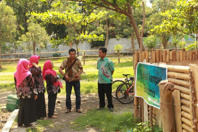 
Empat SMP di Kabupaten Probolinggo Dinilai Tim Verifikasi Adiwiyata Jatim