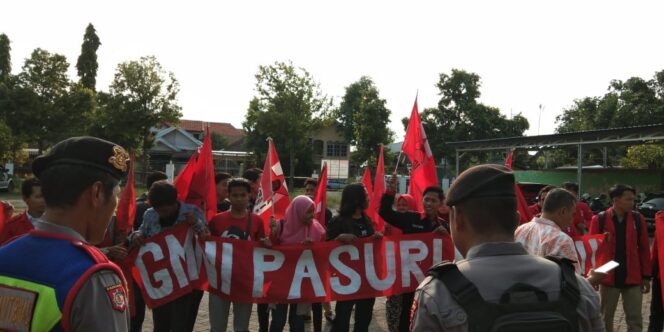
GMNI Pasuruan Gelar Aksi Tolak People Power
