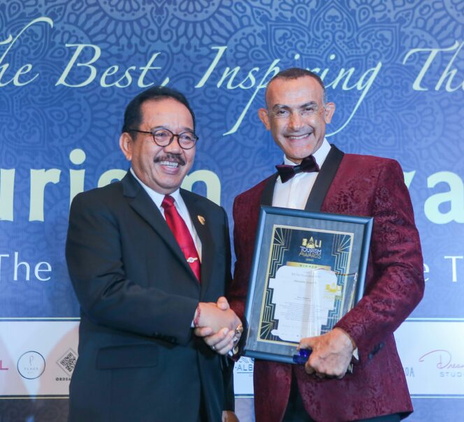 
The Trans Resort Bali Raih Penghargaan Bergengsi dari Bali Tourism Award