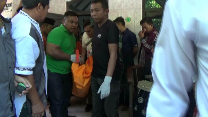 
Diduga Jadi Korban Perampokan, Seorang Guru di Probolinggo Ditemukan Tak Bernyawa