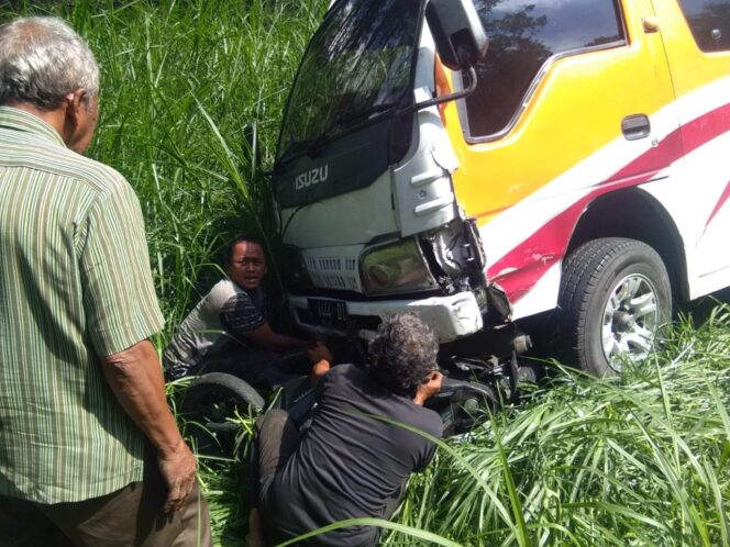 
Diduga Rem Blong, Elf Tabrak 5 Kendaraan, Satu Pengendara Tewas 