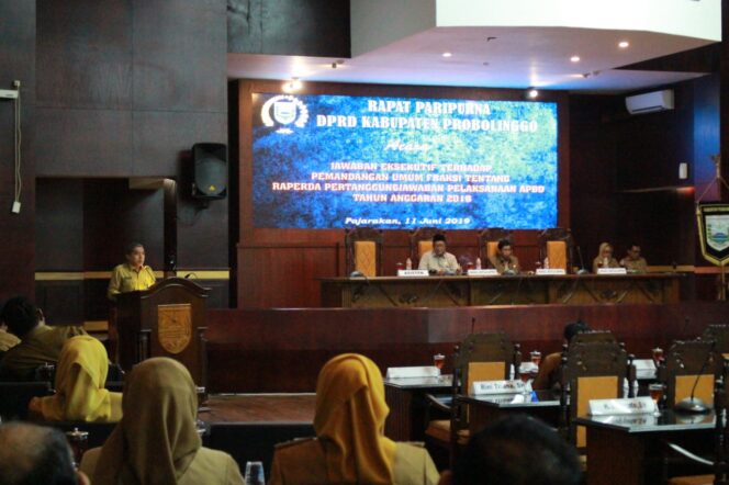 
Eksekutif Jawab PU Fraksi Terhadap LPJ Pelaksanaan APBD Pemkab Probolinggo Tahun 2018