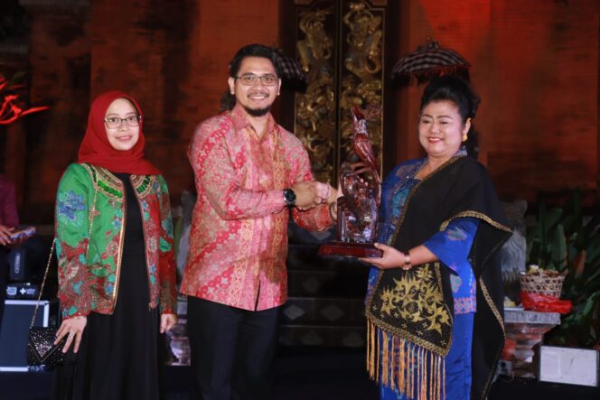 
Wawali Kota Pasuruan Ikut Hadiri Rakernas VII Jaringan Kota Pusaka Indonesia di Bali
